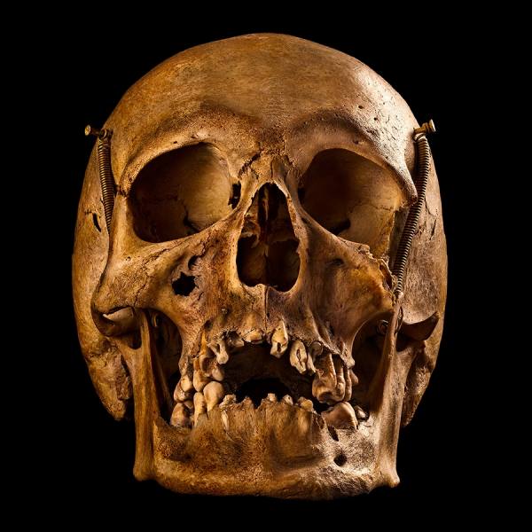 Photograph Antonio Strafella Skull Selfie on One Eyeland
